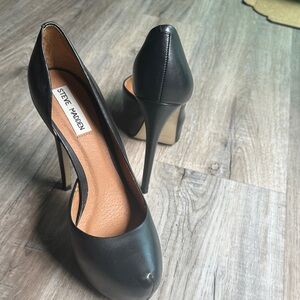 Steve Madden Classic Black Heels